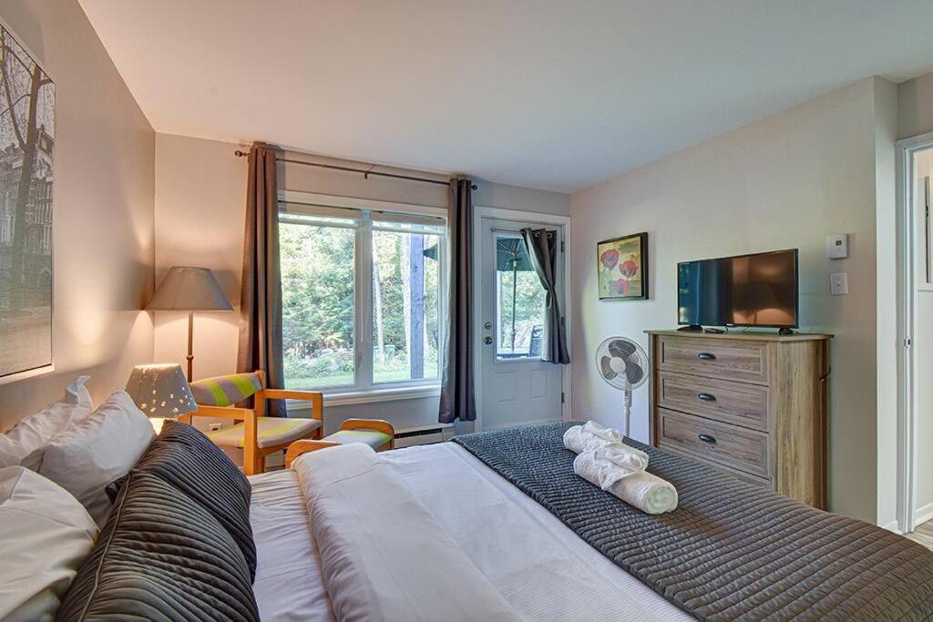 Little Sunshine, Nature Retreat, 10Min Of Mountain Mont-Tremblant Bagian luar foto